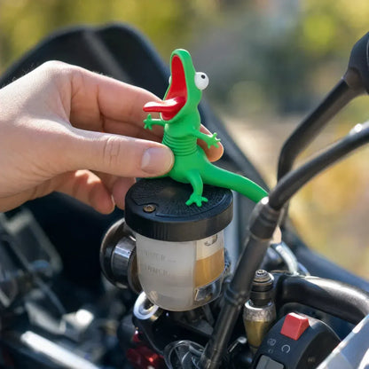 🦎🏍️ Roadside Lizard Buddy – Car & Motorcycle Decor